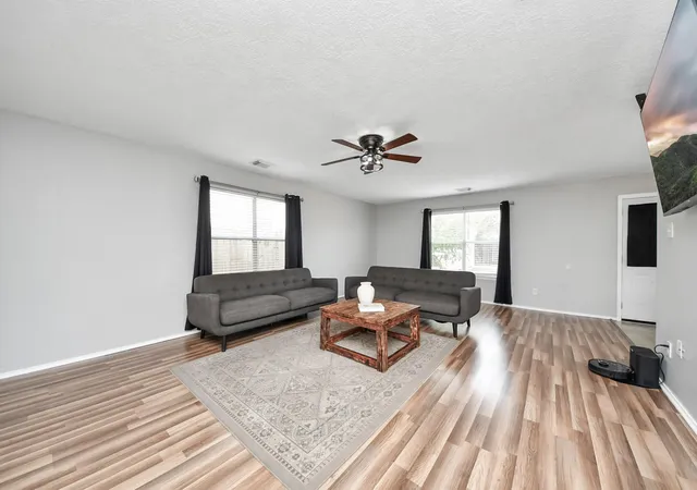 Photo 4 of Single family home for sale at 19330 Moss Meadow Ln, Katy, TX 77449 | MLS# 10379735 | Listing updated on 2026-09-14
