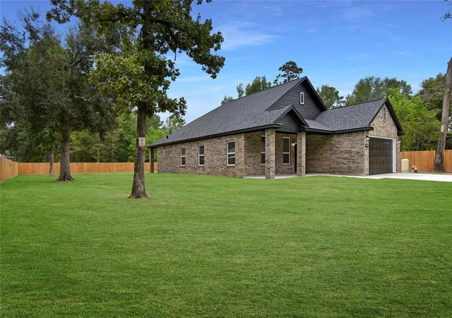 Photo 2 of Single family home for sale at 14833 Pine Dr, Conroe, TX 77302 | MLS# 36238887 | Listing updated on 2026-09-12