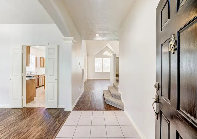 Photo 4 of Single family home for sale at 8510 Nashwood Ct, Houston, TX 77040 | MLS# 52666166 | Listing updated on 2026-09-24