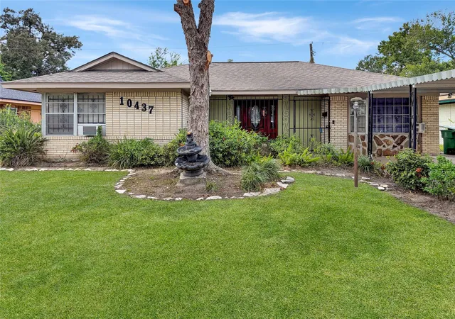 Photo 1 of Single family home for sale at 10437 Wolbrook St, Houston, TX 77016 | MLS# 31366352 | Listing updated on 2026-09-11