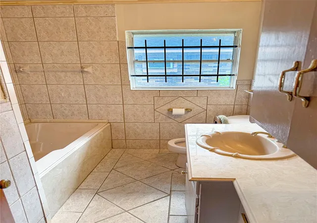 Photo 4 of Single family home for sale at 10437 Wolbrook St, Houston, TX 77016 | MLS# 31366352 | Listing updated on 2026-09-11