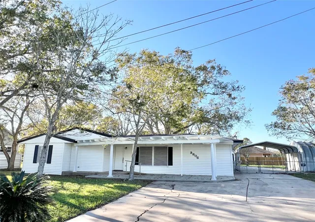 Photo 2 of Single family home for sale at 3806 Peck St, Santa Fe, TX 77517 | MLS# 95283248 | Listing updated on 2026-09-12