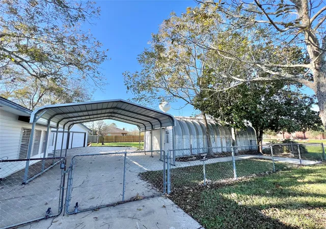 Photo 3 of Single family home for sale at 3806 Peck St, Santa Fe, TX 77517 | MLS# 95283248 | Listing updated on 2026-09-12