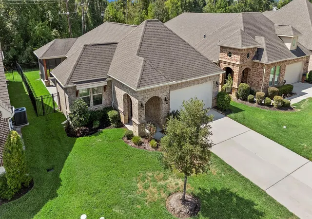 Photo 1 of Single family home for sale at 12215 Forest Villas Ln, Conroe, TX 77304 | MLS# 63031609 | Listing updated on 2026-09-26