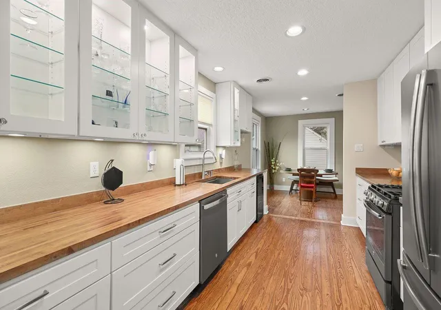 Photo 3 of Single family home for sale at 507 S 2nd Street, La Porte, TX 77571 | MLS# 23351681 | Listing updated on 2026-09-16