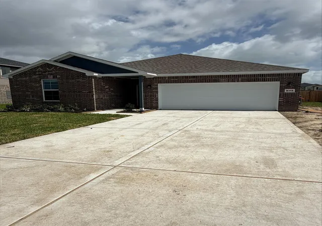 Photo 1 of Single family home for sale at 8207 Coral Dr, Texas City, TX 77591 | MLS# 67249475 | Listing updated on 2026-09-12