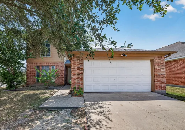 Photo 3 of Single family home for sale at 15103 Beechnut St, Houston, TX 77083 | MLS# 49349918 | Listing updated on 2026-09-07