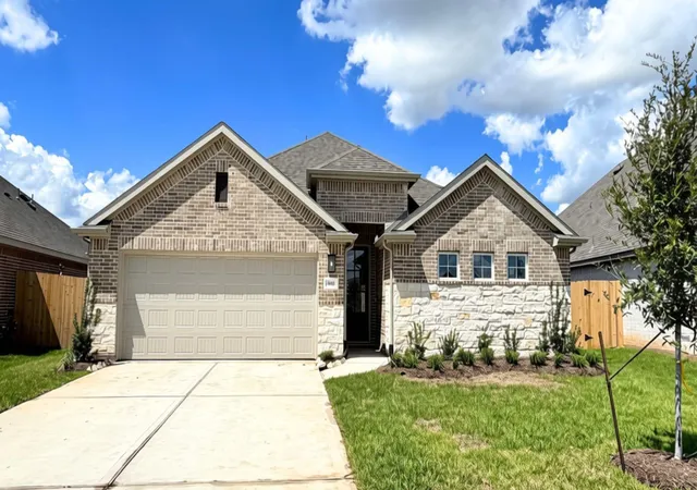 Photo 1 of Single family home for sale at 405 Magnolia View Dr, Brookshire, TX 77423 | MLS# 325641 | Listing updated on 2026-10-09