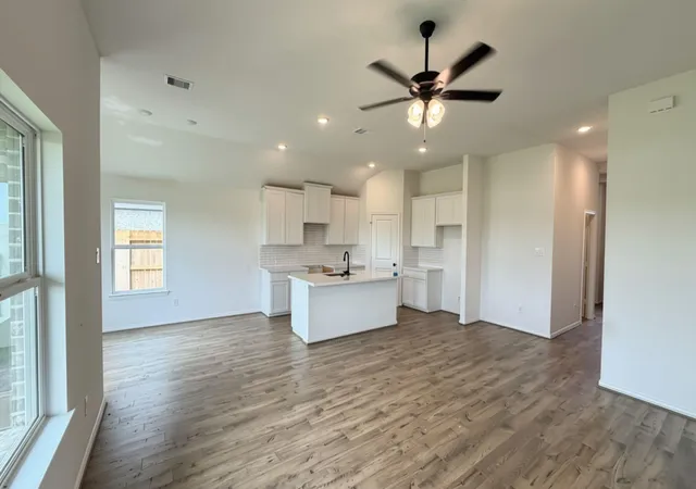 Photo 3 of Single family home for sale at 405 Magnolia View Dr, Brookshire, TX 77423 | MLS# 325641 | Listing updated on 2026-10-09