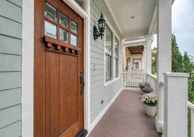 Photo 2 of Single family home for sale at 426 W 25th Street, Houston, TX 77008 | MLS# 31892708 | Listing updated on 2026-09-27
