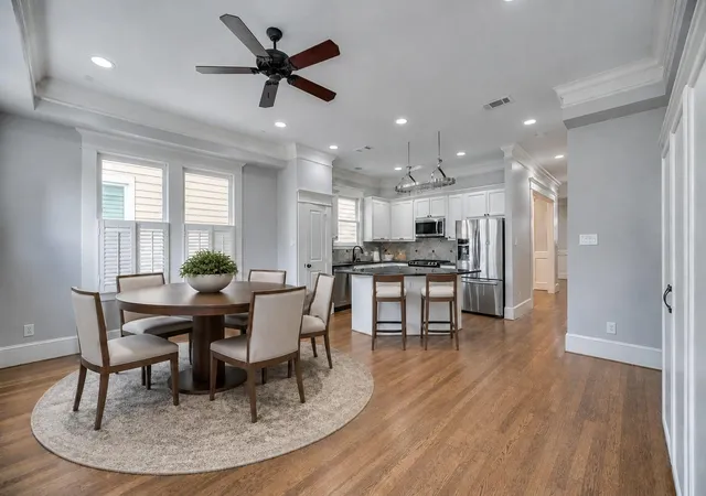 Photo 4 of Single family home for sale at 426 W 25th Street, Houston, TX 77008 | MLS# 31892708 | Listing updated on 2026-09-27