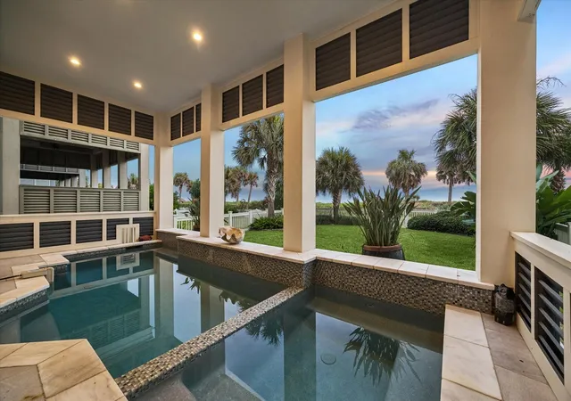 Photo 2 of Single family home for sale at 2601 E Seaside Dr, Galveston, TX 77550 | MLS# 48617386 | Listing updated on 2026-09-19