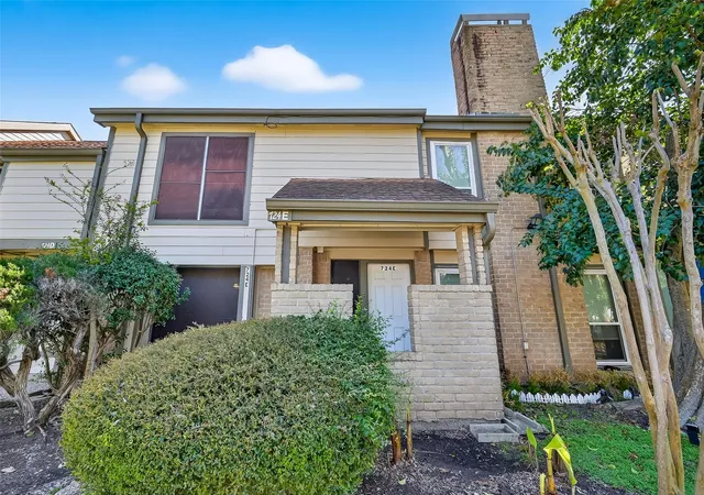 Photo 1 of Townhouse for sale at 724 Country Pl Dr #E, Houston, TX 77079 | MLS# 79753177 | Listing updated on 2026-09-13