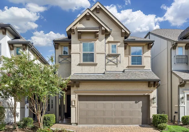 Single family home for sale at 10608 Centre Glade Dr, Houston, TX 77043 | MLS# 31277258