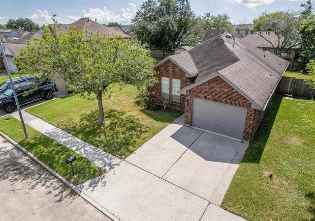 Photo 3 of Single family home for sale at 4802 Black Stone St, Baytown, TX 77521 | MLS# 35212388 | Listing updated on 2026-10-04