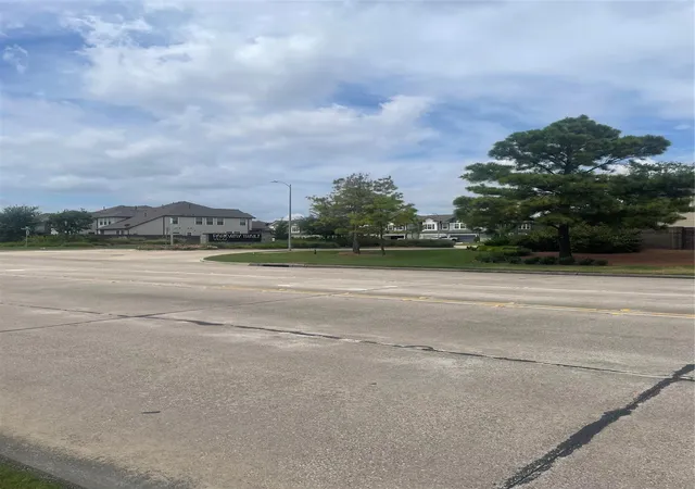 Photo 3 of Townhouse for sale at 5514 Clarendon Hills Ct, Pasadena, TX 77505 | MLS# 86817469 | Listing updated on 2026-09-04