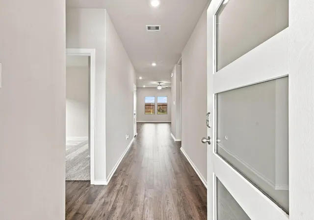 Photo 3 of Single family home for sale at 6719 Pebble Blf Ct, Cove, TX 77523 | MLS# 23177075 | Listing updated on 2026-09-18