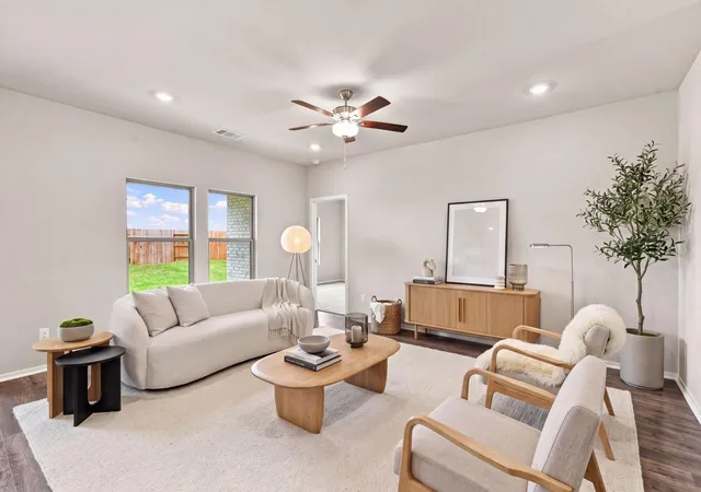 Photo 4 of Single family home for sale at 6719 Pebble Blf Ct, Cove, TX 77523 | MLS# 23177075 | Listing updated on 2026-09-18