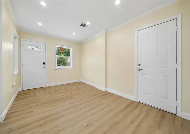 Photo 4 of Single family home for sale at 4802 Elm St, Pearland, TX 77581 | MLS# 66597510 | Listing updated on 2026-09-16