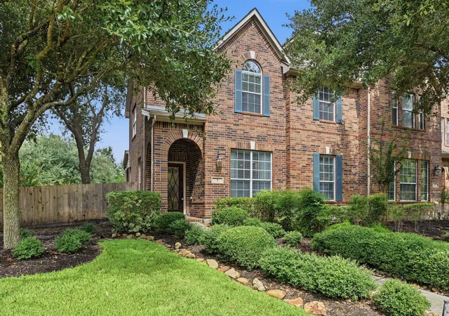 Photo 1 of Townhouse for sale at 3 Avenswood Pl, Spring, TX 77382 | MLS# 69855431 | Listing updated on 2026-09-13