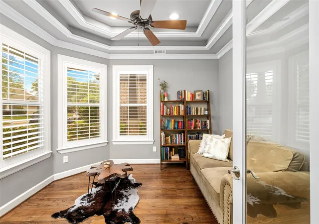 Photo 3 of Single family home for sale at 1631 Du Barry Ln, Houston, TX 77018 | MLS# 90550377 | Listing updated on 2026-09-20