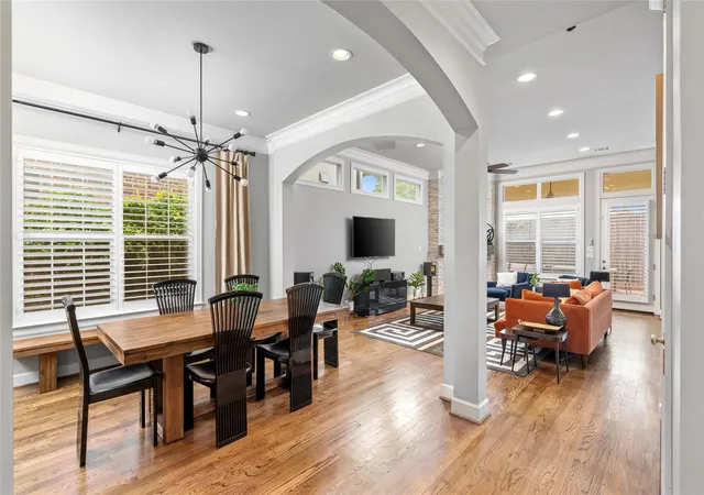 Photo 4 of Single family home for sale at 1631 Du Barry Ln, Houston, TX 77018 | MLS# 90550377 | Listing updated on 2026-09-20