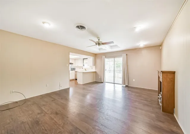 Photo 3 of Sale Pending at 7303 Osage St, Houston, TX 77036 | MLS# 94658267 | Listing updated on 2026-09-21