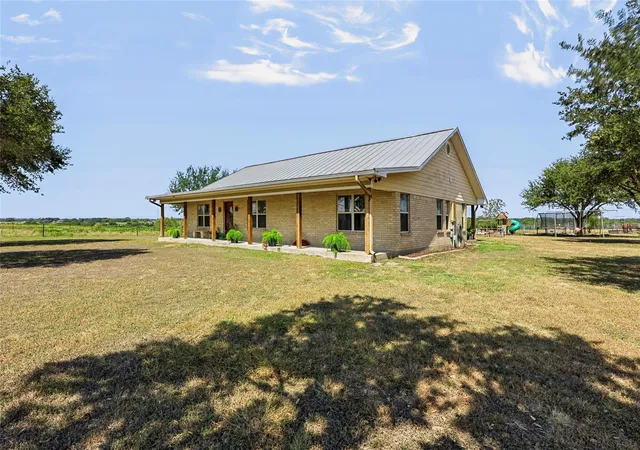 Photo 1 of Land for sale at 4800 Petter Rainosek Loop, La Grange, TX 78945 | MLS# 47090480 | Listing updated on 2026-10-06