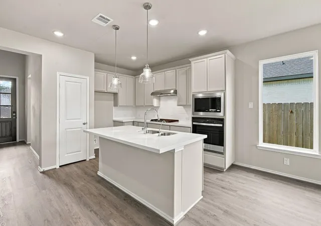 Photo 4 of Single family home for sale at 416 Rugged Rock Ln, New Caney, TX 77357 | MLS# 61077639 | Listing updated on 2026-10-09