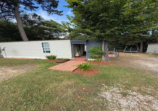 Photo 2 of Multi family home for sale at 1490 S Byrd Ave, Shepherd, TX 77371 | MLS# 17830461 | Listing updated on 2026-09-07
