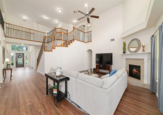 Photo 1 of Single family home for sale at 14422 Lakepointe Bnd Ln, Cypress, TX 77429 | MLS# 40642852 | Listing updated on 2026-09-20