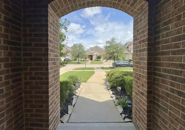 Photo 4 of Single family home for sale at 2514 Deerwood Hts Ln, Manvel, TX 77578 | MLS# 83902605 | Listing updated on 2026-10-06