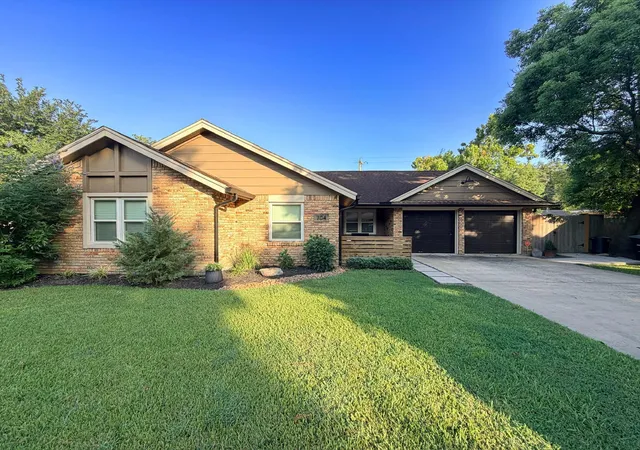 Photo 1 of Sale Pending at 704 Briargrove Dr, Alvin, TX 77511 | MLS# 96616836 | Listing updated on 2026-10-05