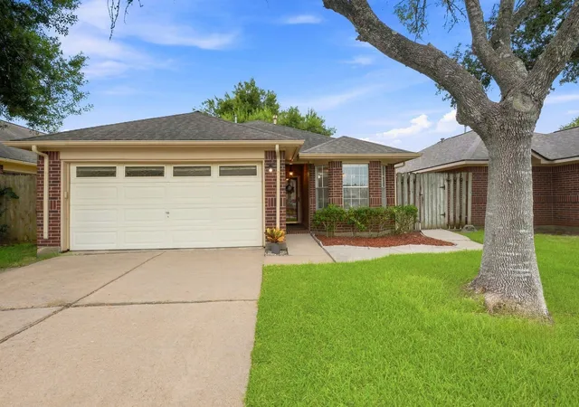 Photo 1 of Single family home for sale at 8105 Aspen St, Texas City, TX 77591 | MLS# 84367866 | Listing updated on 2026-10-09