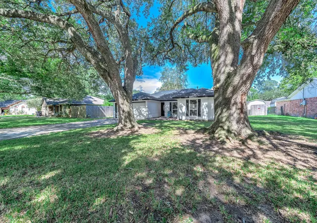 Photo 3 of Single family home for sale at 3713 Wilshire Dr, Alvin, TX 77511 | MLS# 67482049 | Listing updated on 2026-09-16