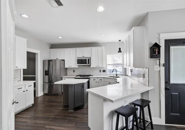Photo 2 of Single family home for sale at 9306 Poplar Blf Ln, Houston, TX 77095 | MLS# 52777198 | Listing updated on 2026-09-23