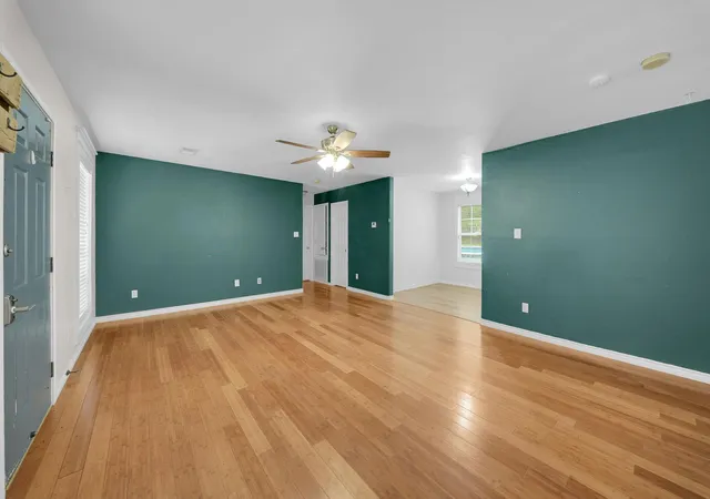 Photo 3 of Single family home for sale at 106 Bolton Way W, Livingston, TX 77351 | MLS# 47553635 | Listing updated on 2026-10-03