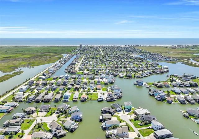Photo 47 of Single family home for sale at 4310 Karankawa Way, Galveston, TX 77554 | MLS# 46980351 | Listing updated on 2026-10-11