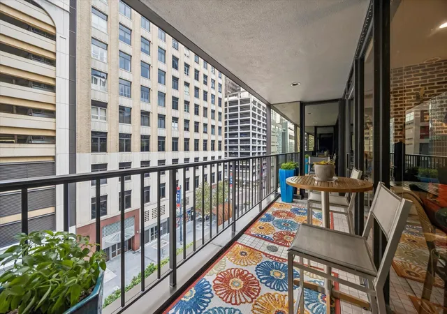 Photo 2 of Condo for sale at 917 Main St #506, Houston, TX 77002 | MLS# 47847740 | Listing updated on 2026-10-04