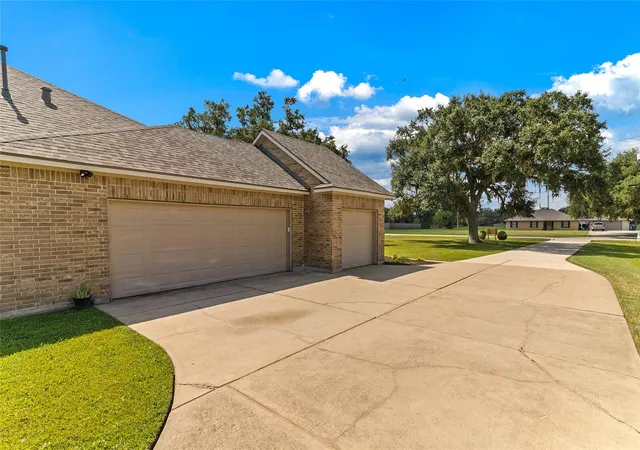 Photo 2 of Single family home for sale at 1132 Quarter Horse Trl, Angleton, TX 77515 | MLS# 30836606 | Listing updated on 2026-09-06