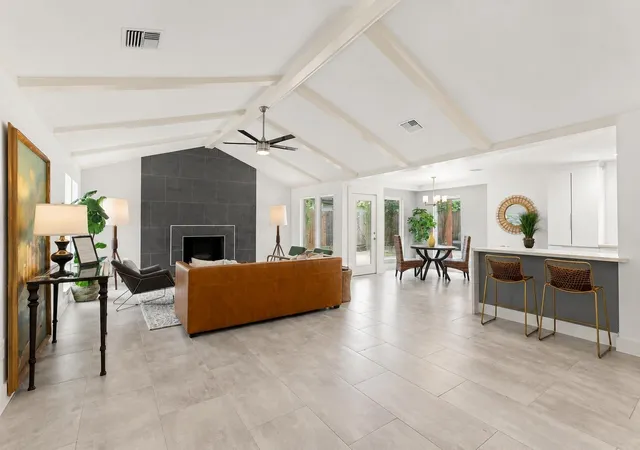 Photo 3 of Single family home for sale at 10611 Deerwood Rd, Houston, TX 77042 | MLS# 24858613 | Listing updated on 2026-09-20