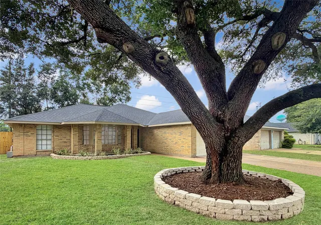 Photo 2 of Single family home for sale at 6535 Bellfield Manor Ln, Houston, TX 77084 | MLS# 55599344 | Listing updated on 2026-09-07