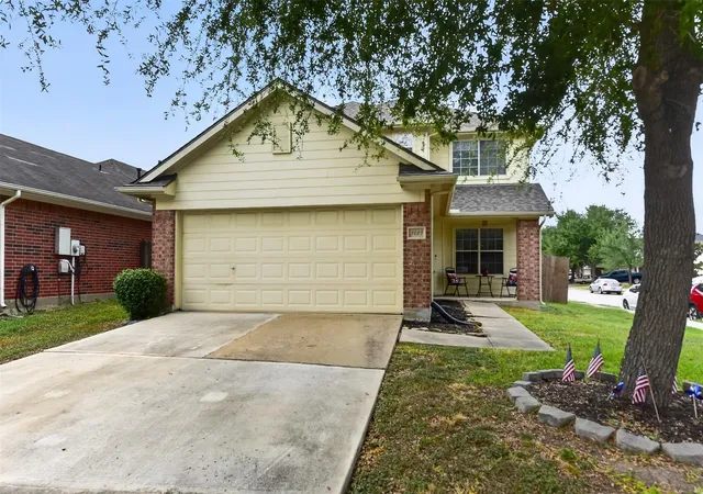 Photo 2 of Single family home for sale at 3423 Fld Manor Ln, Houston, TX 77047 | MLS# 47747131 | Listing updated on 2026-09-08