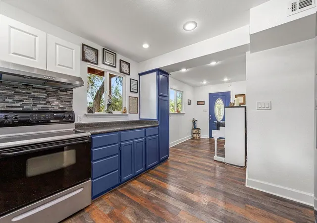 Photo 3 of Single family home for sale at 267 Angel Dr, Lakehills, TX 78063 | MLS# 47063315 | Listing updated on 2026-09-04