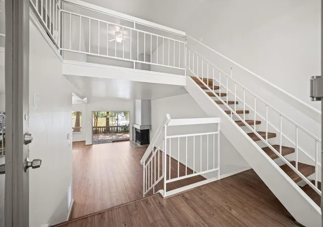 Photo 4 of Townhouse for sale at 13 Lakeridge Dr, Spring, TX 77381 | MLS# 37223925 | Listing updated on 2026-09-13
