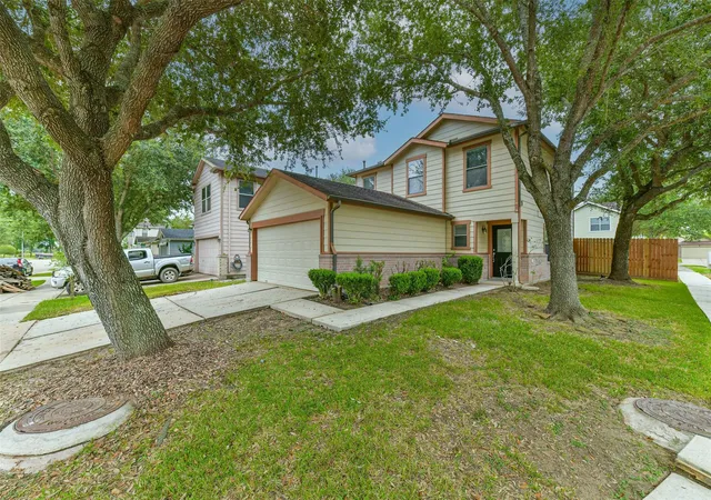Photo 1 of Single family home for sale at 13210 Skyview Green Dr, Houston, TX 77047 | MLS# 90974725 | Listing updated on 2026-09-03