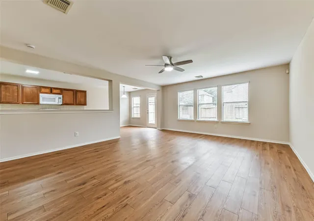 Photo 4 of Single family home for sale at 13210 Skyview Green Dr, Houston, TX 77047 | MLS# 90974725 | Listing updated on 2026-09-03