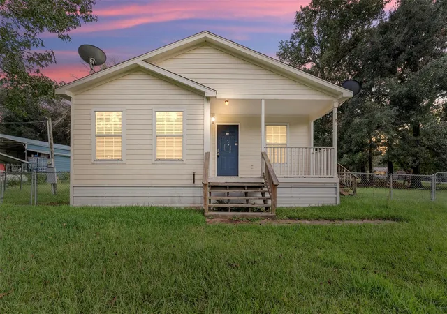 Photo 1 of Single family home for sale at 126 County Rd 2802, Cleveland, TX 77327 | MLS# 42880604 | Listing updated on 2026-10-06