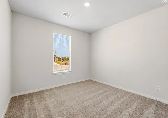 Photo 4 of Single family home for sale at 17207 White Peace Dr, Waller, TX 77484 | MLS# 18842447 | Listing updated on 2026-10-07