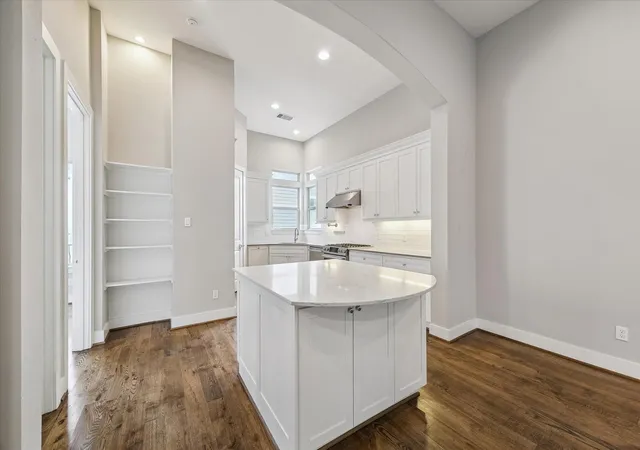 Photo 3 of Single family home for sale at 5743 Kiam St #F, Houston, TX 77007 | MLS# 34035944 | Listing updated on 2026-09-16